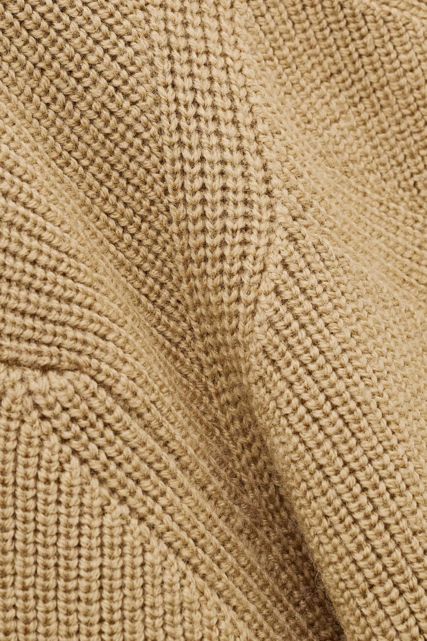 LOLA SWEATER