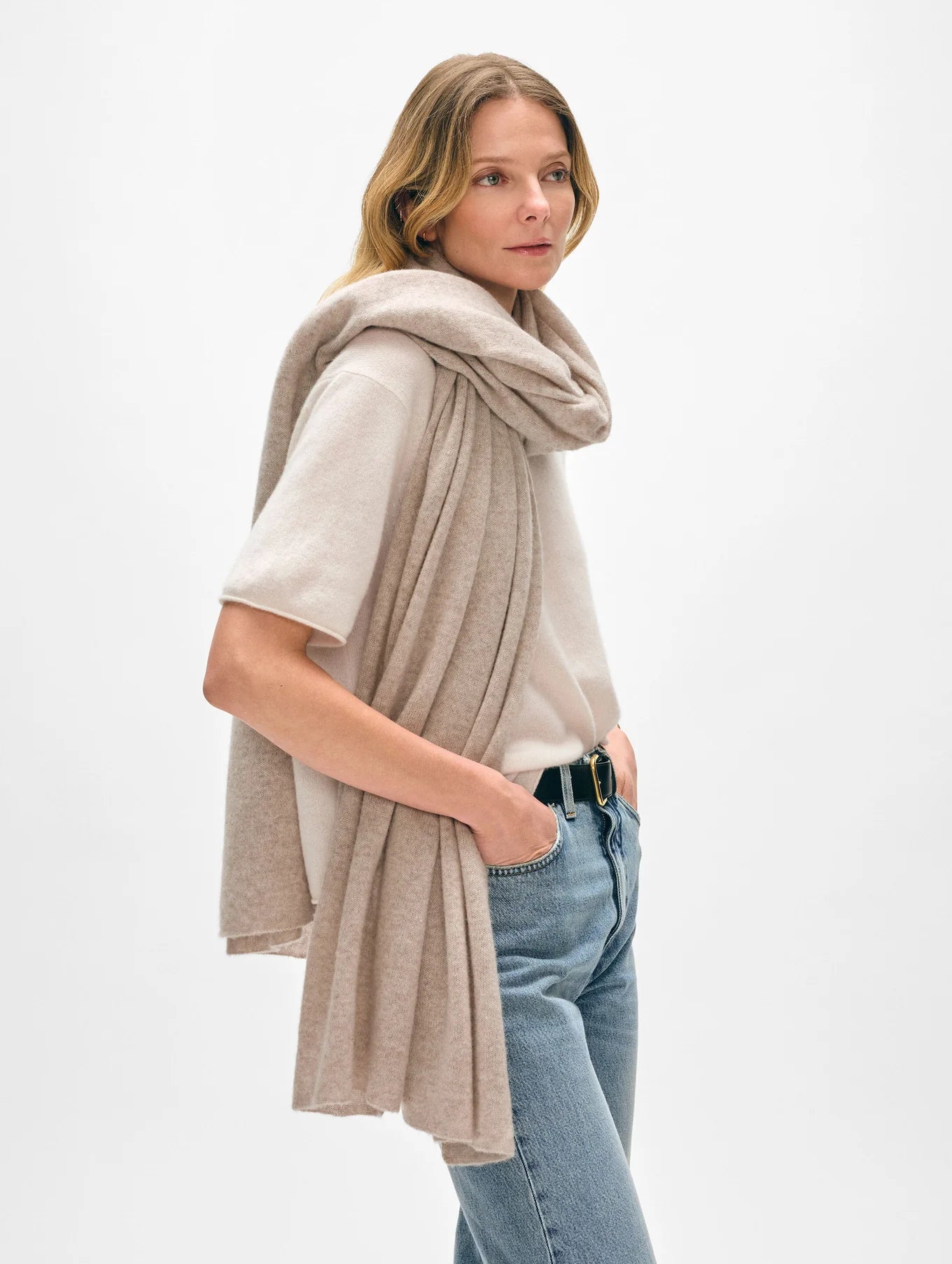 CASHMERE TRAVEL WRAP