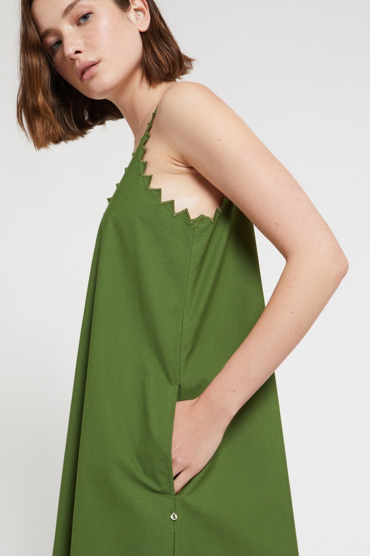 LONG EMBROIDERY DRESS