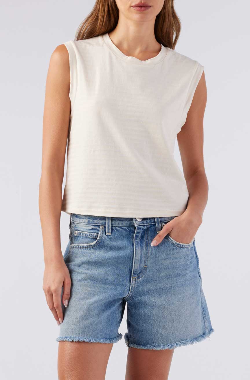 AMO SLEEVELESS BABE TEE NATURAL