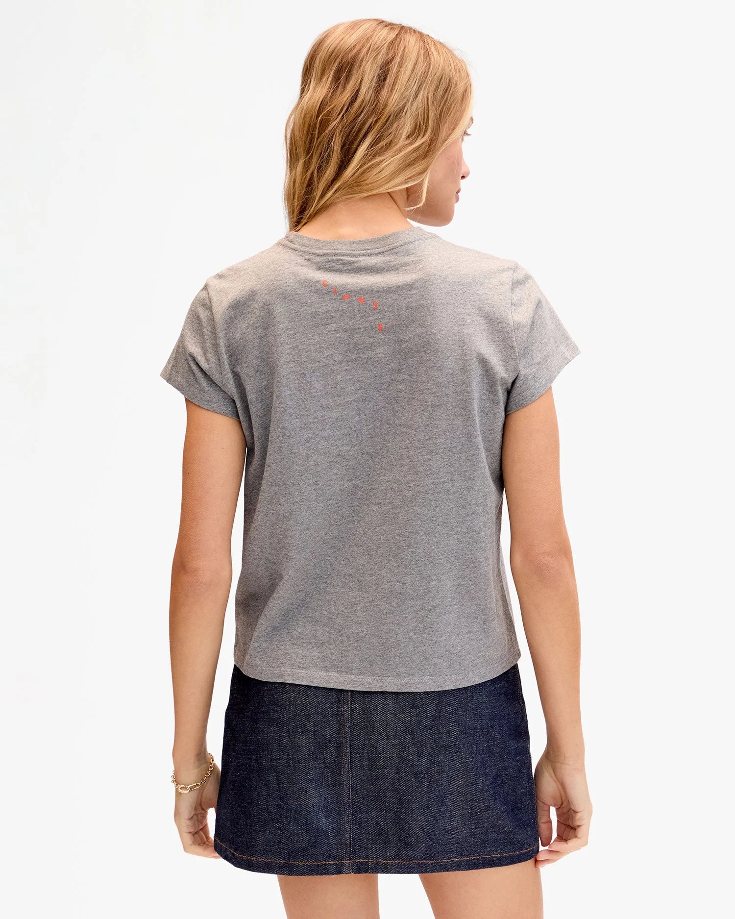 CLASSIC TEE