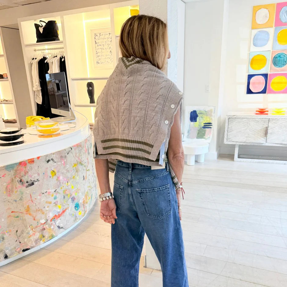 PATVEE SWEATER