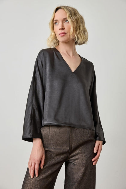 SATIN V-NECK DOLMAN