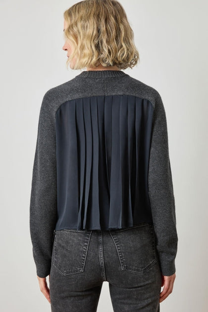 PLEAT BACK SWEATER