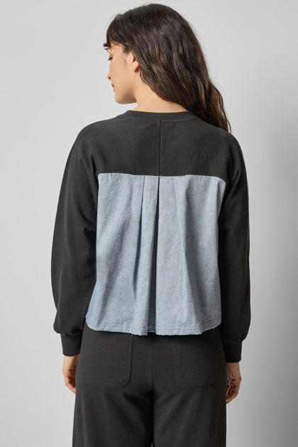 PLEAT BACK PULLOVER
