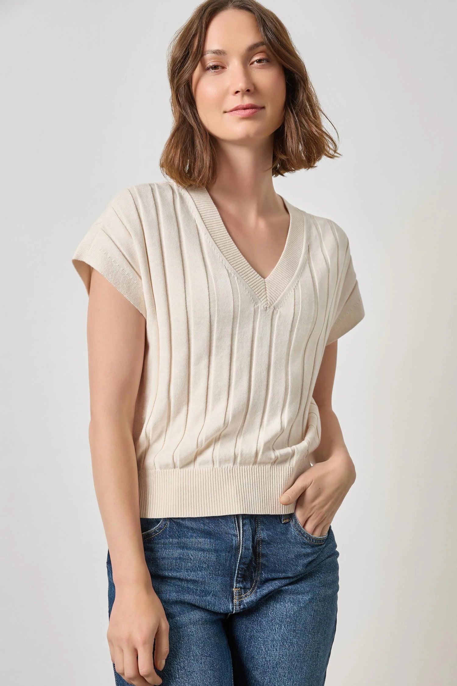 WIDE RIB WEDGE V-NECK