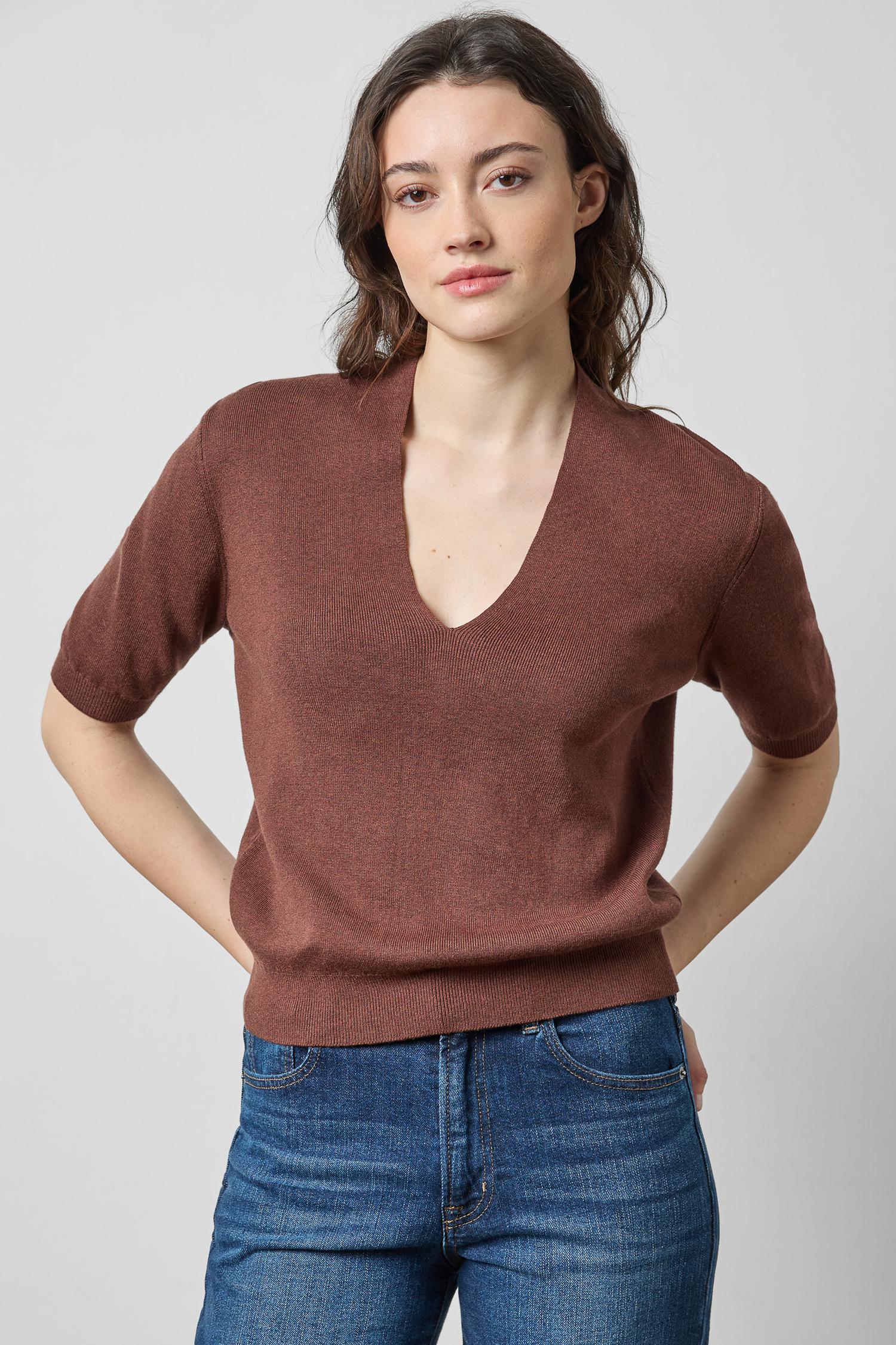 VNECK ELBOW SLEEVE SWEATER