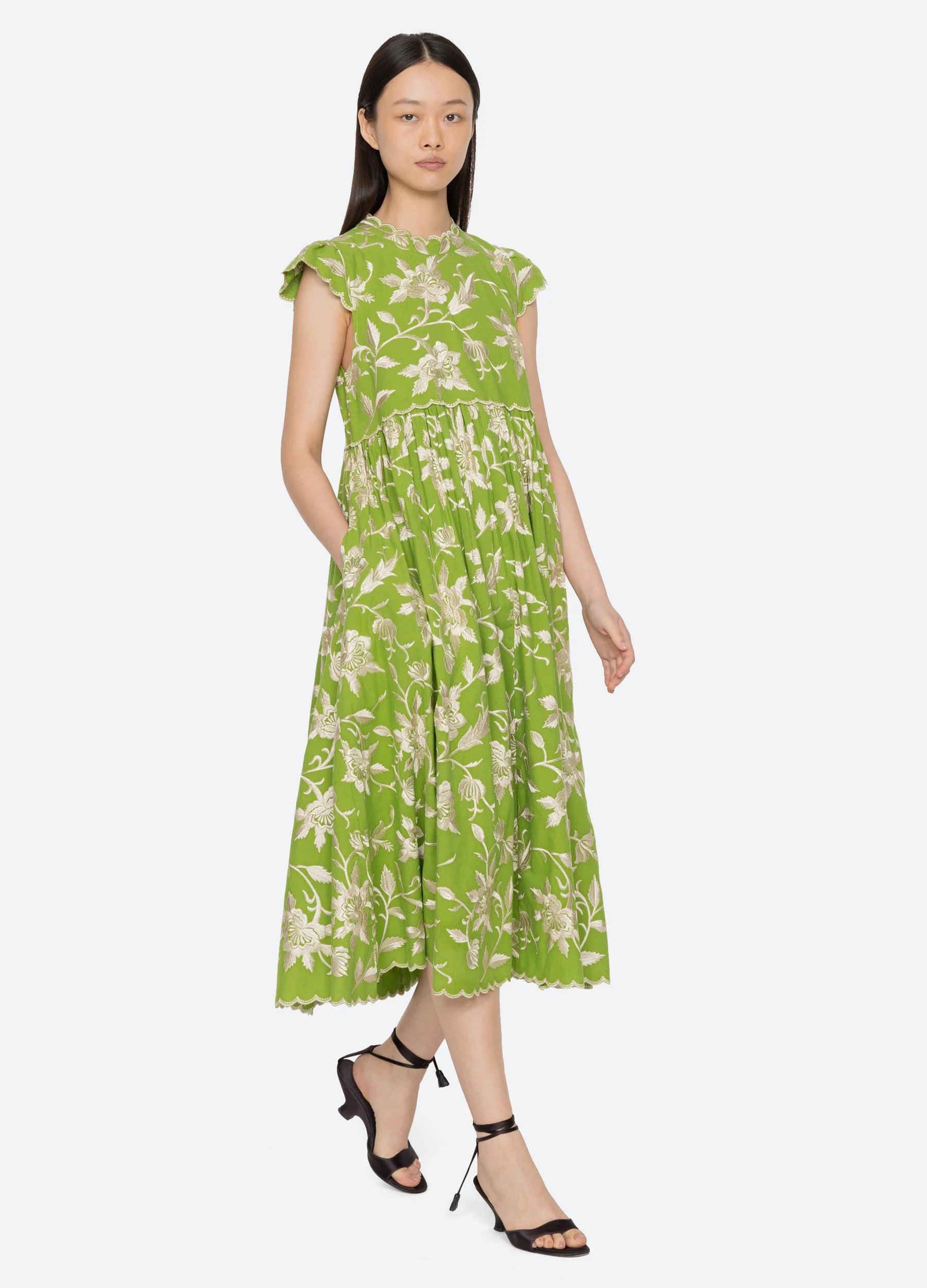 ALINA LACE DRESS