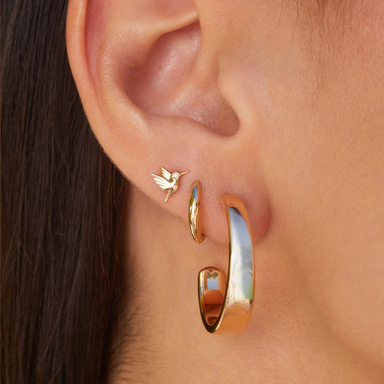 GOLD DOME HUGGIE EARRING EF-60934