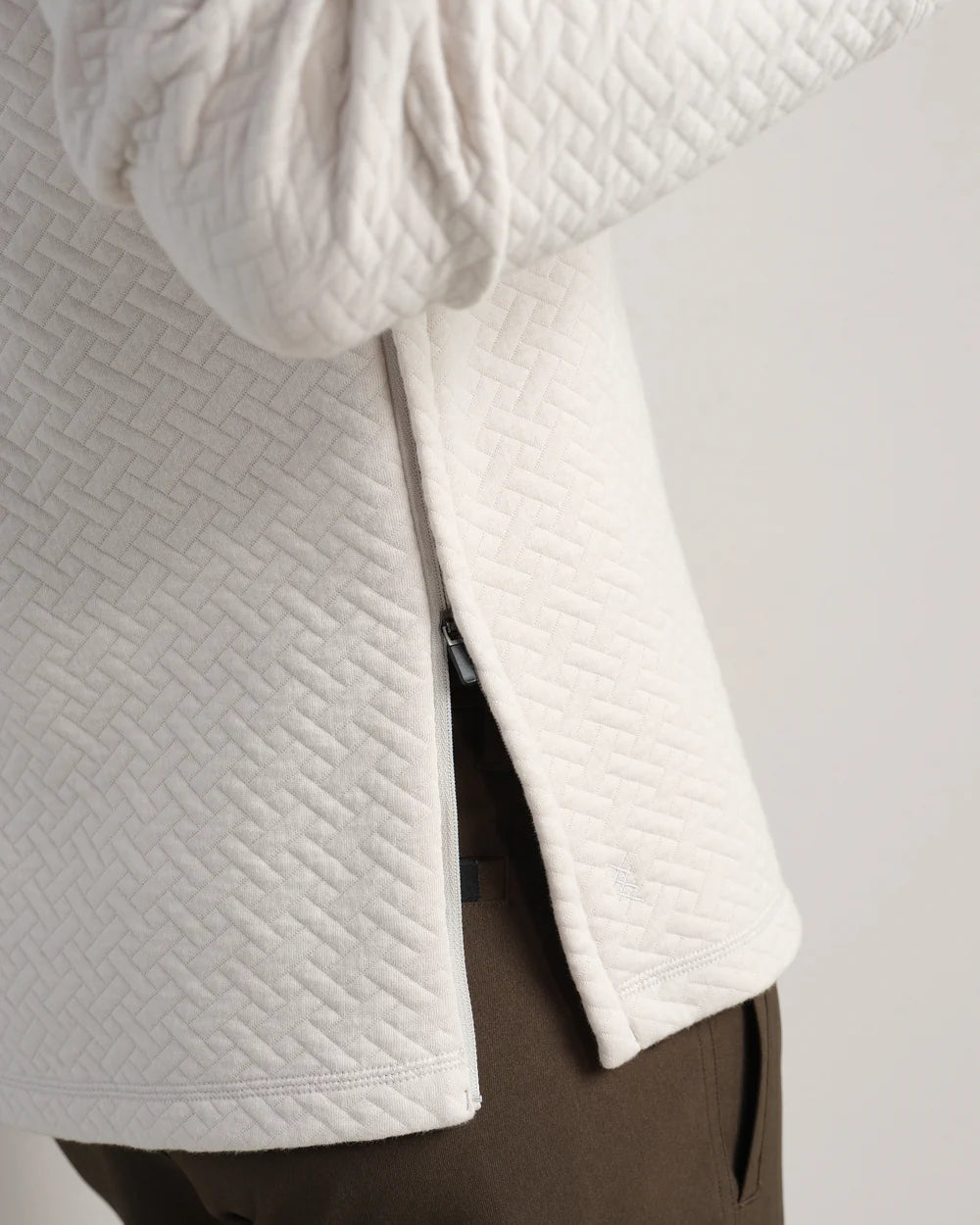 WEEKENDER PULLOVER