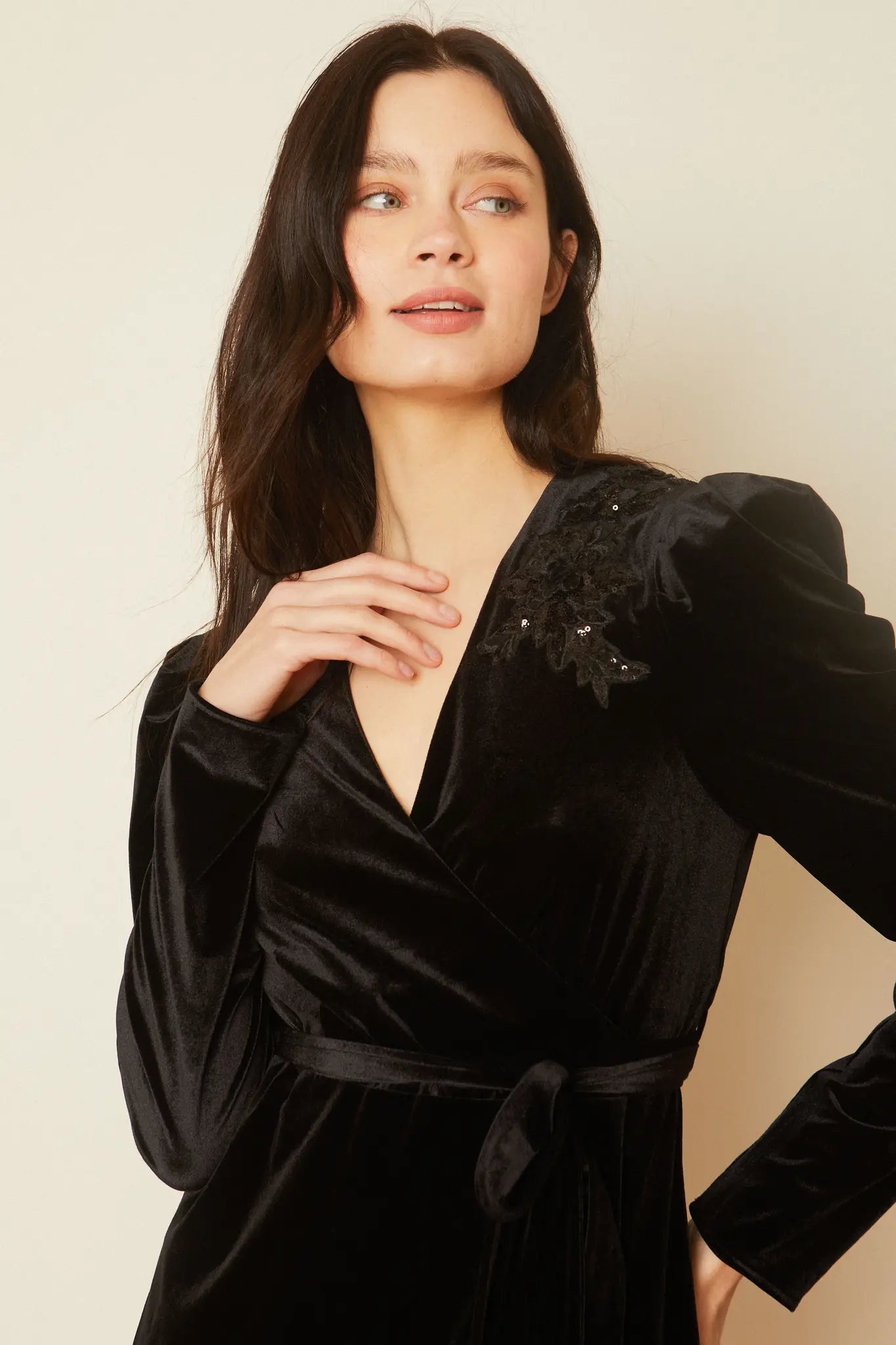 EVELINA BLACK VELVET DRESS