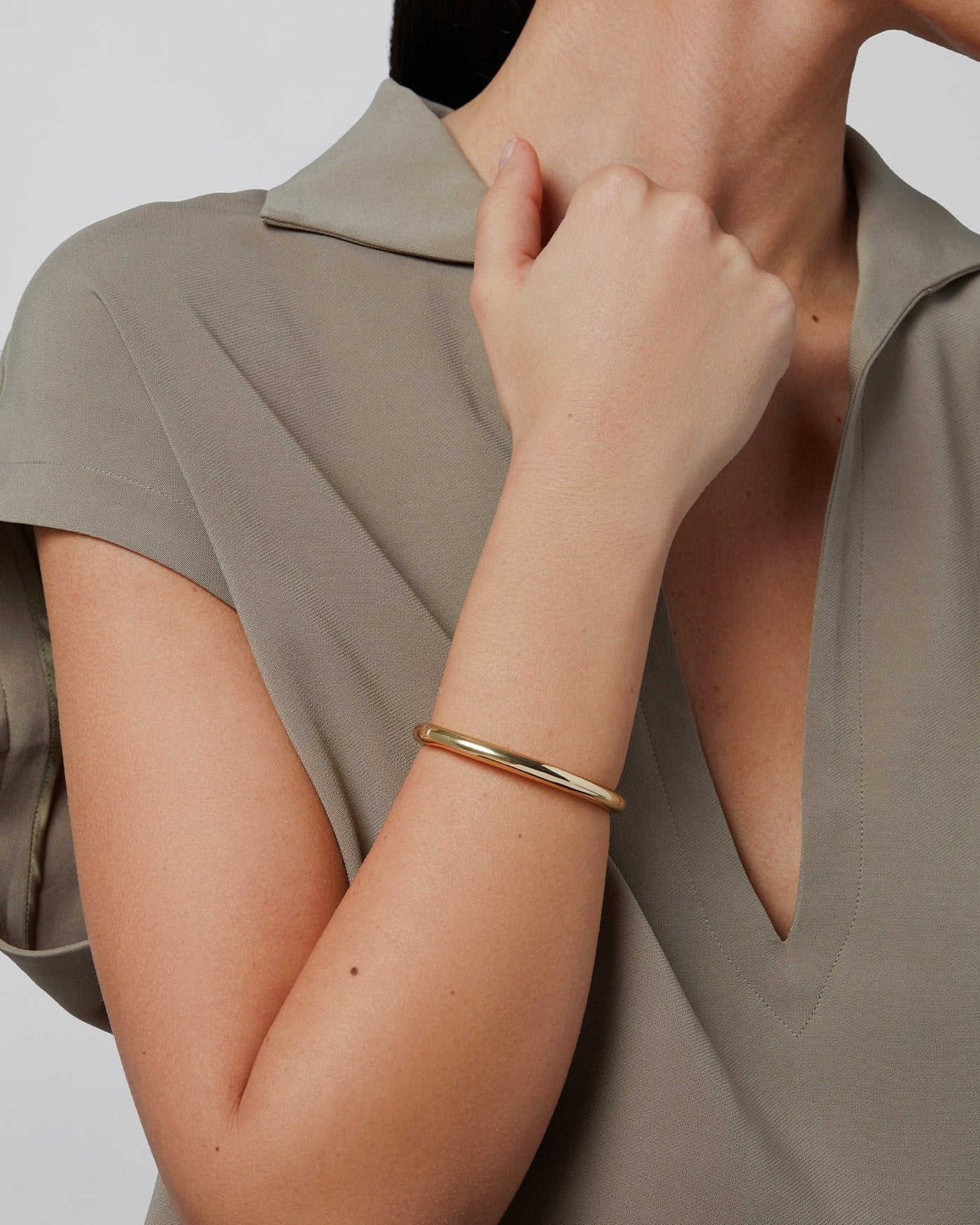 GIA BANGLE GOLD