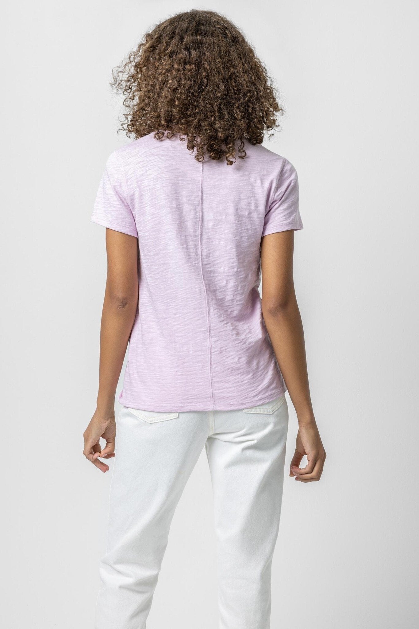 V-NECK SHORT SLEEVE BACK SEAM TEE