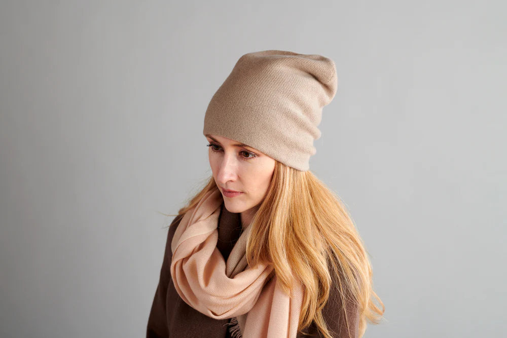 loveknitz REVERSIBLE SLOUCHY - TAUPE