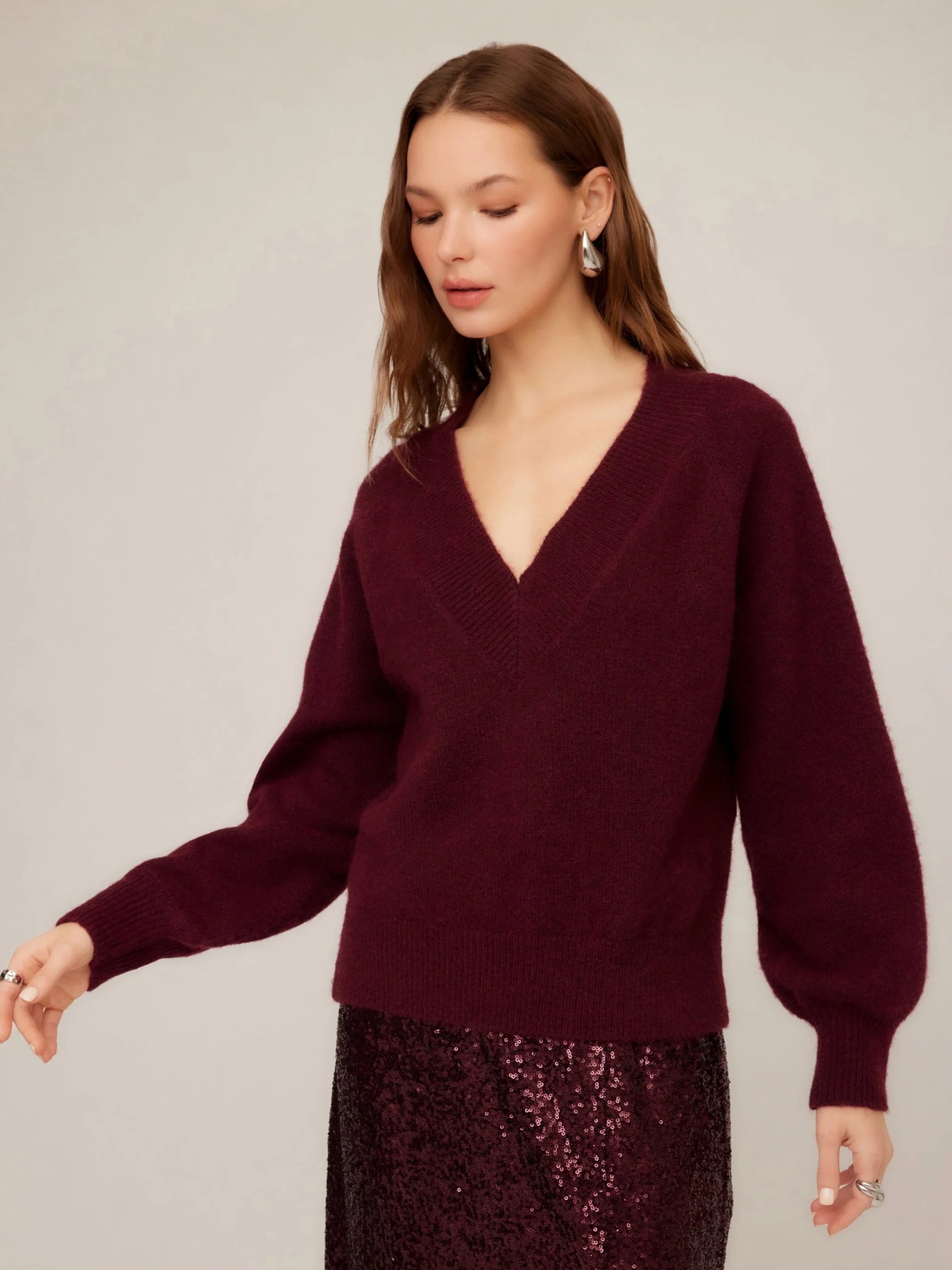 HEATHER V-NECK