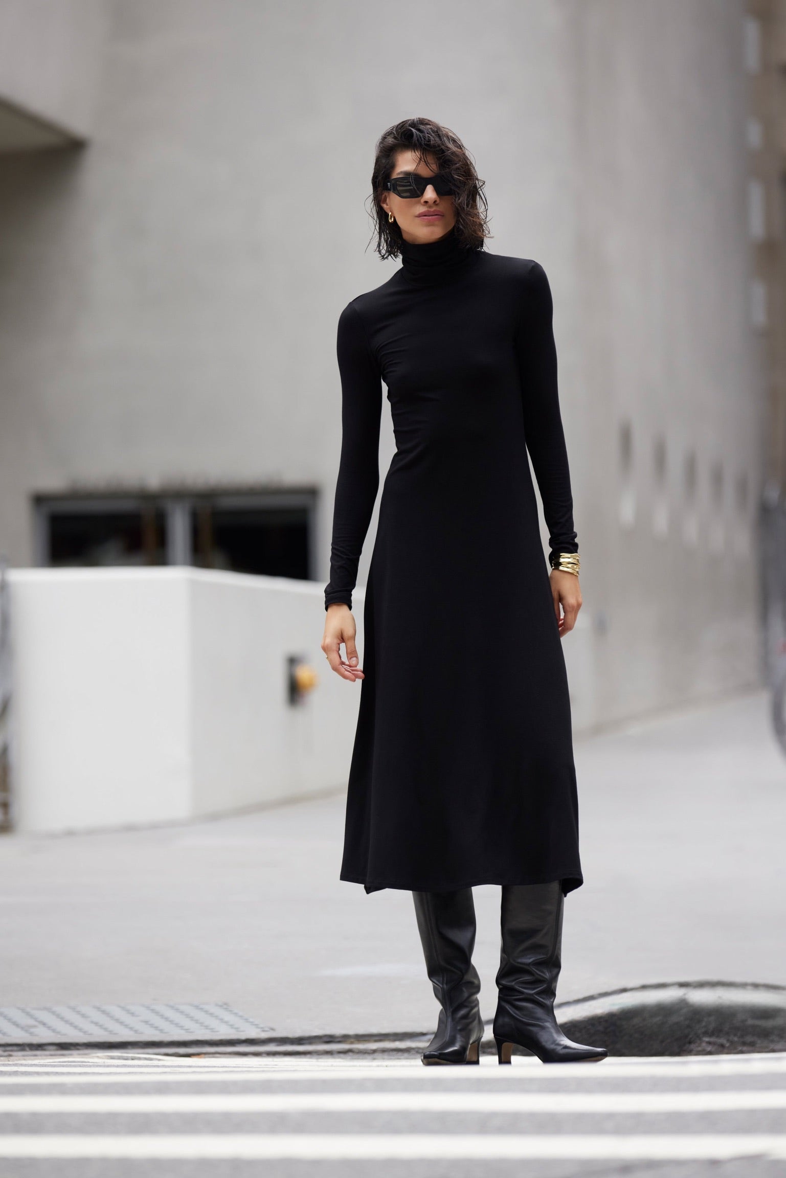 TURTLENECK DRESS