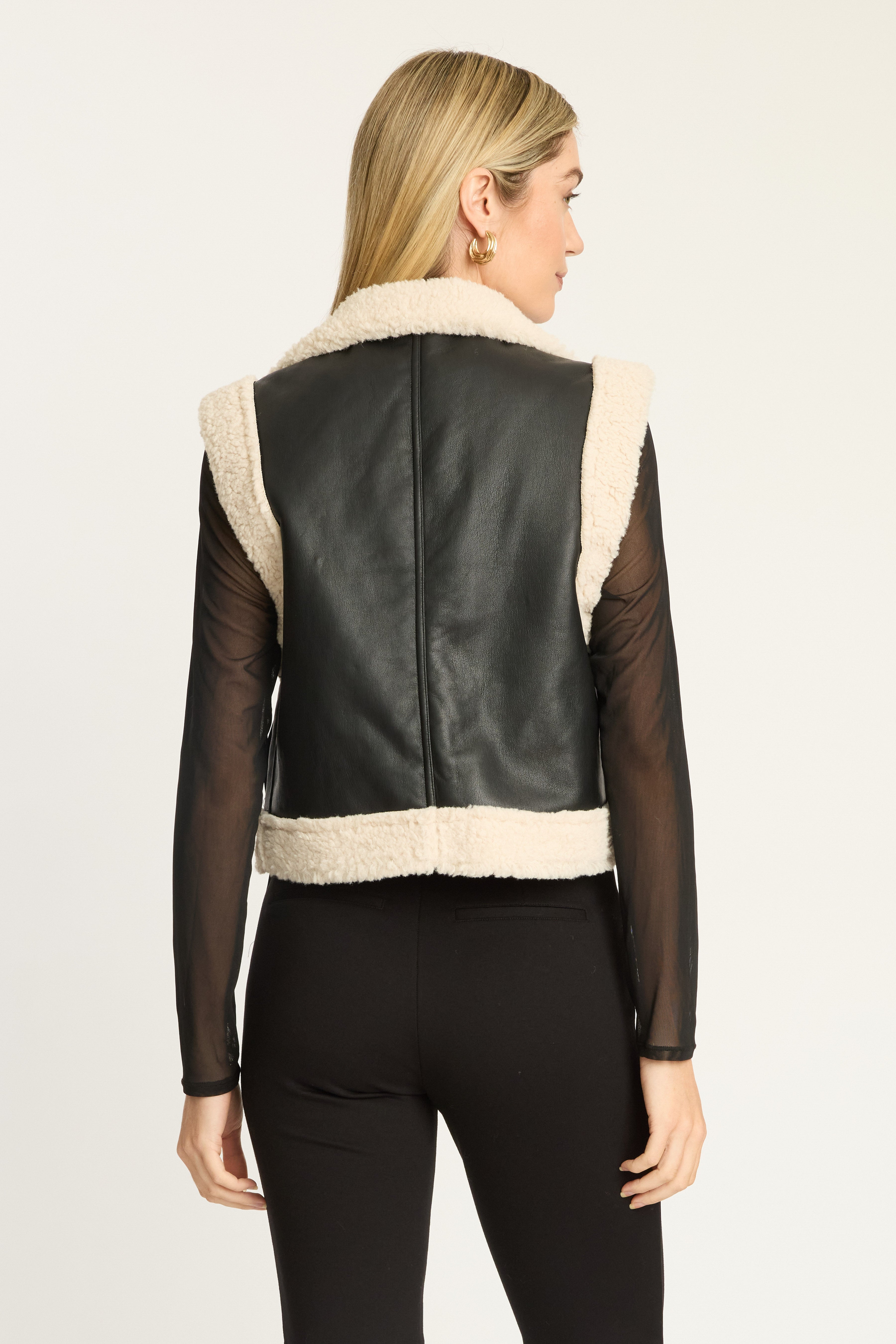 COVE VEST