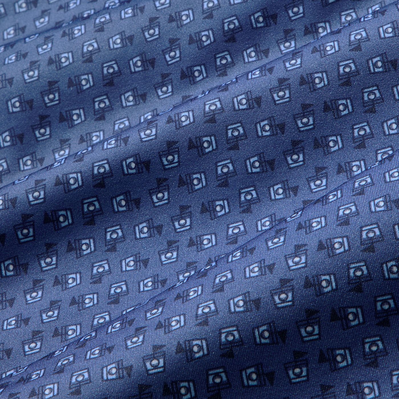 VERSA POLO - COASTAL FJORD SHOT OF THE DAY