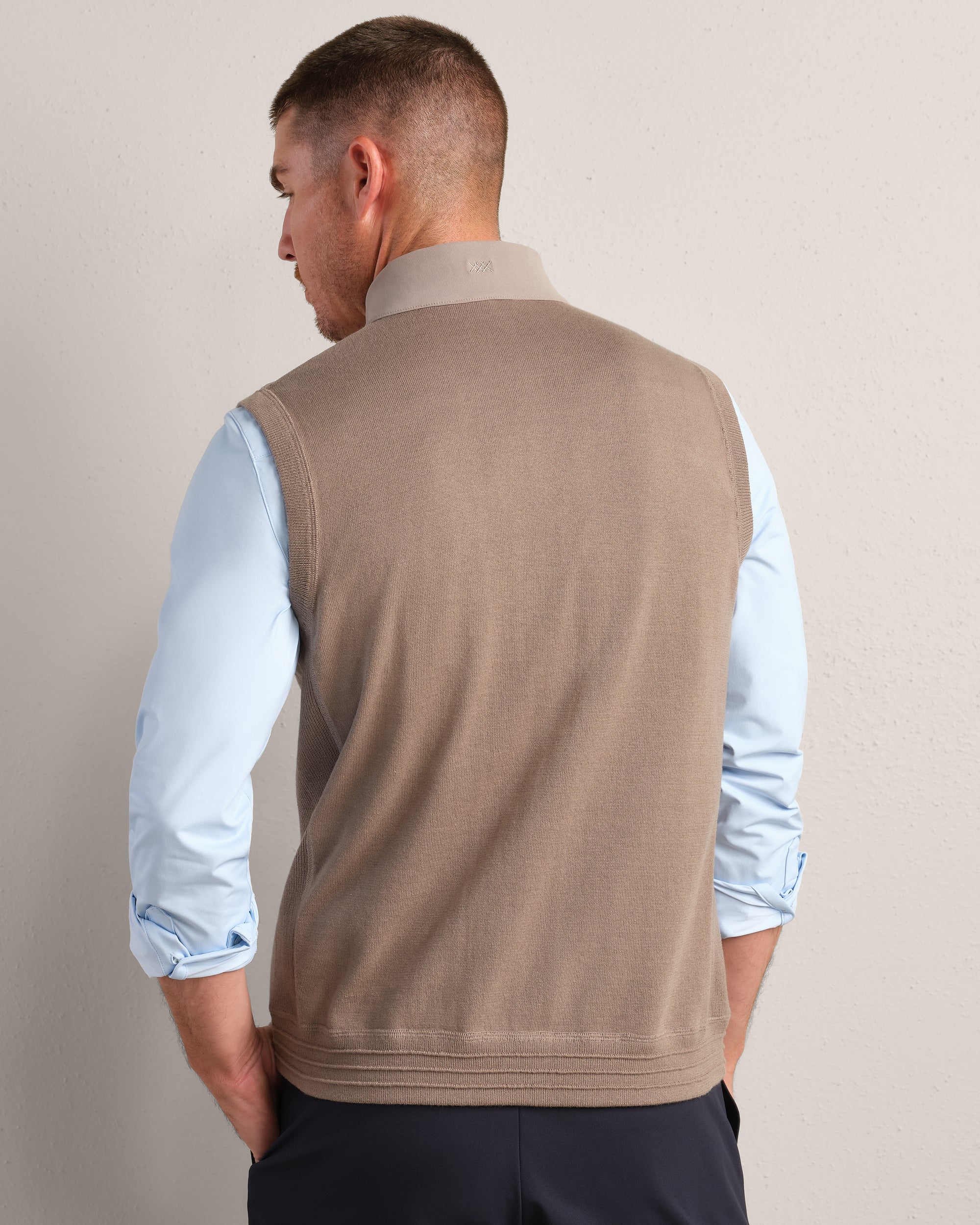 COMMUTER SWEATER VEST