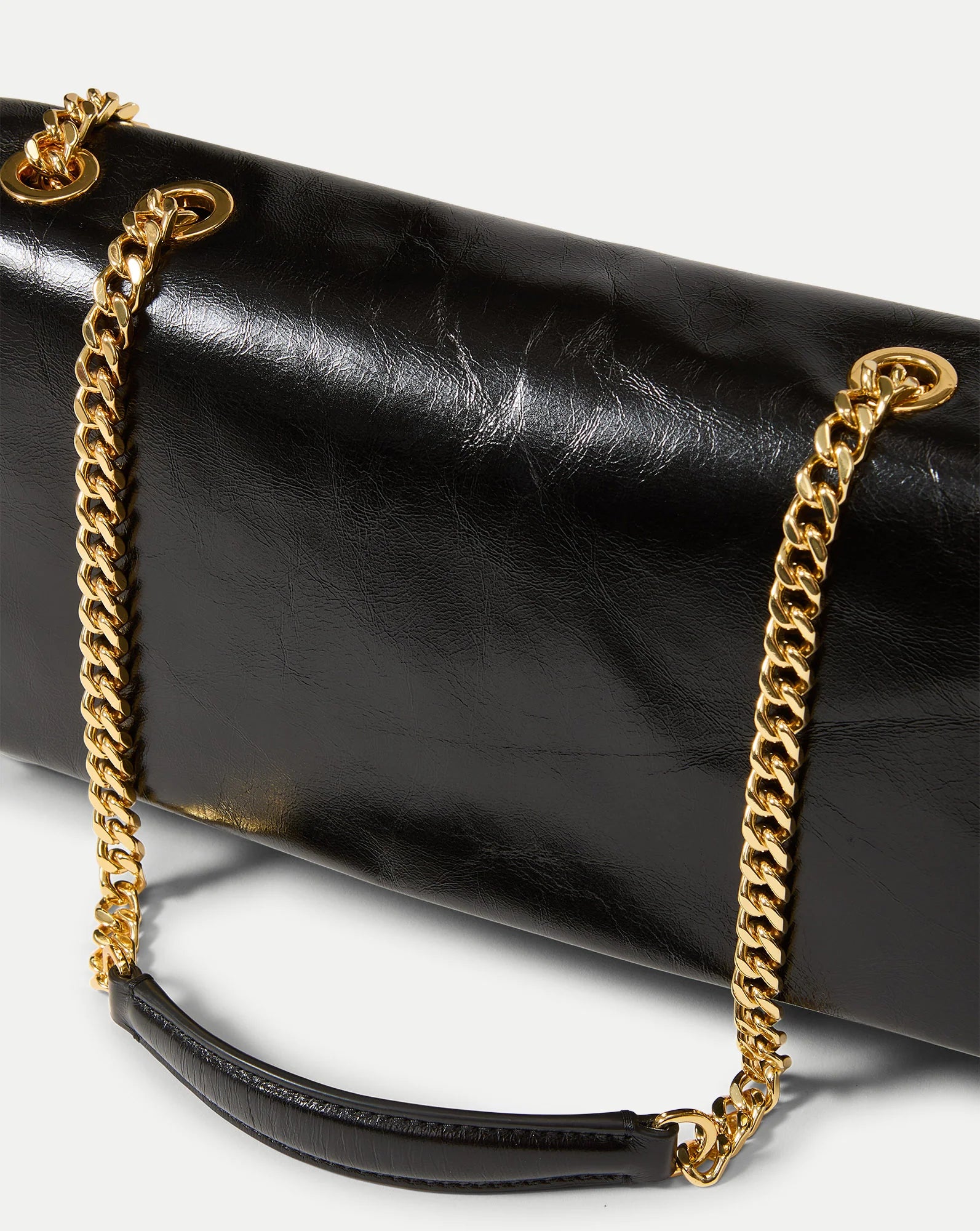 CRINKLE WEDGE BAG