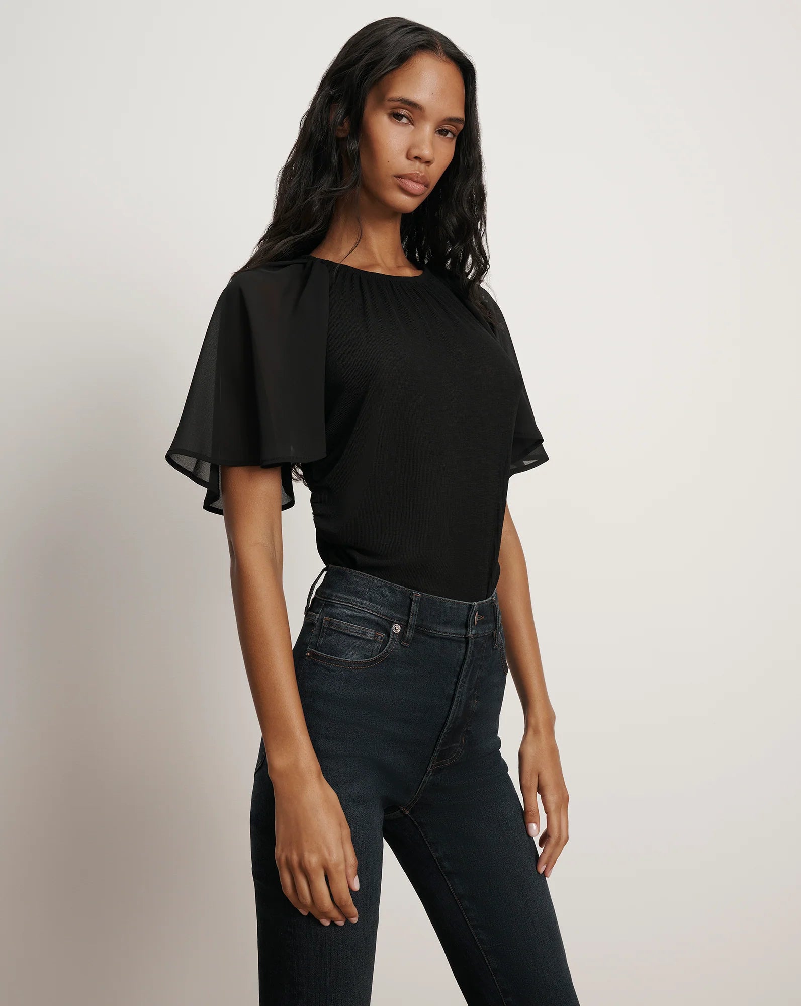 ARISA TOP