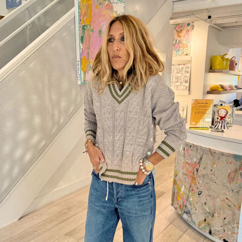 PATVEE SWEATER