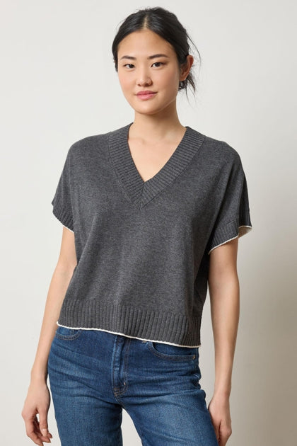 LILLA P SHORT SLEEVE V-NECK SWEATER
