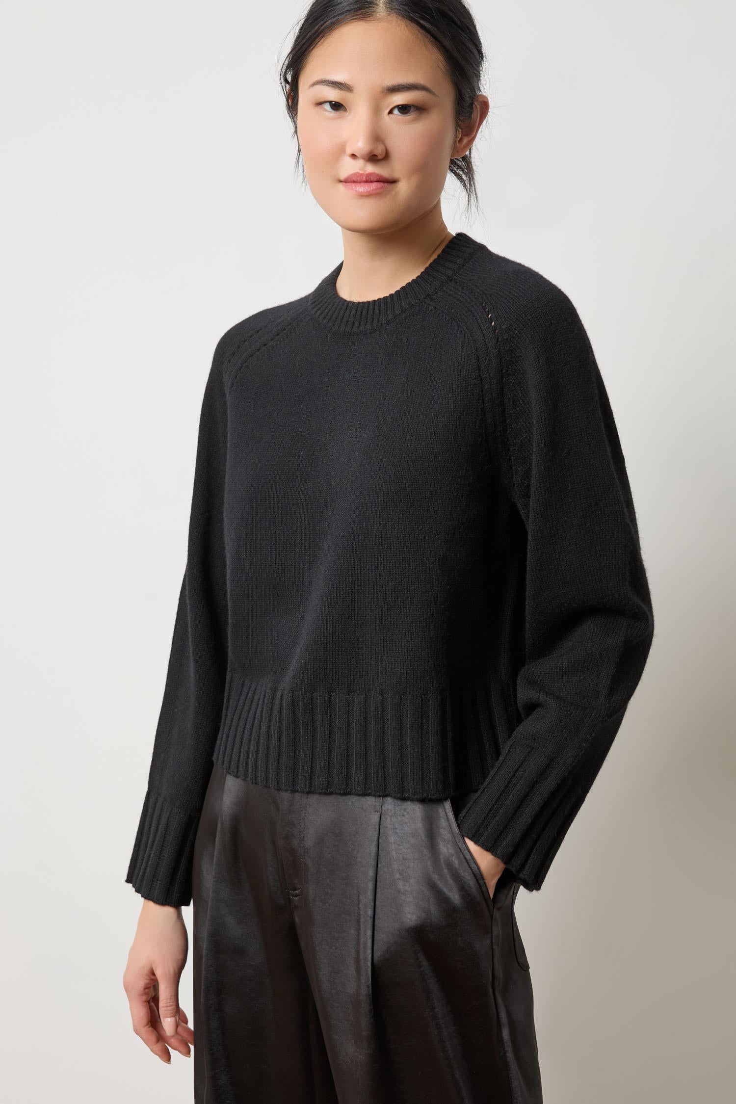 SADDLE SLEEVE CREWNECK