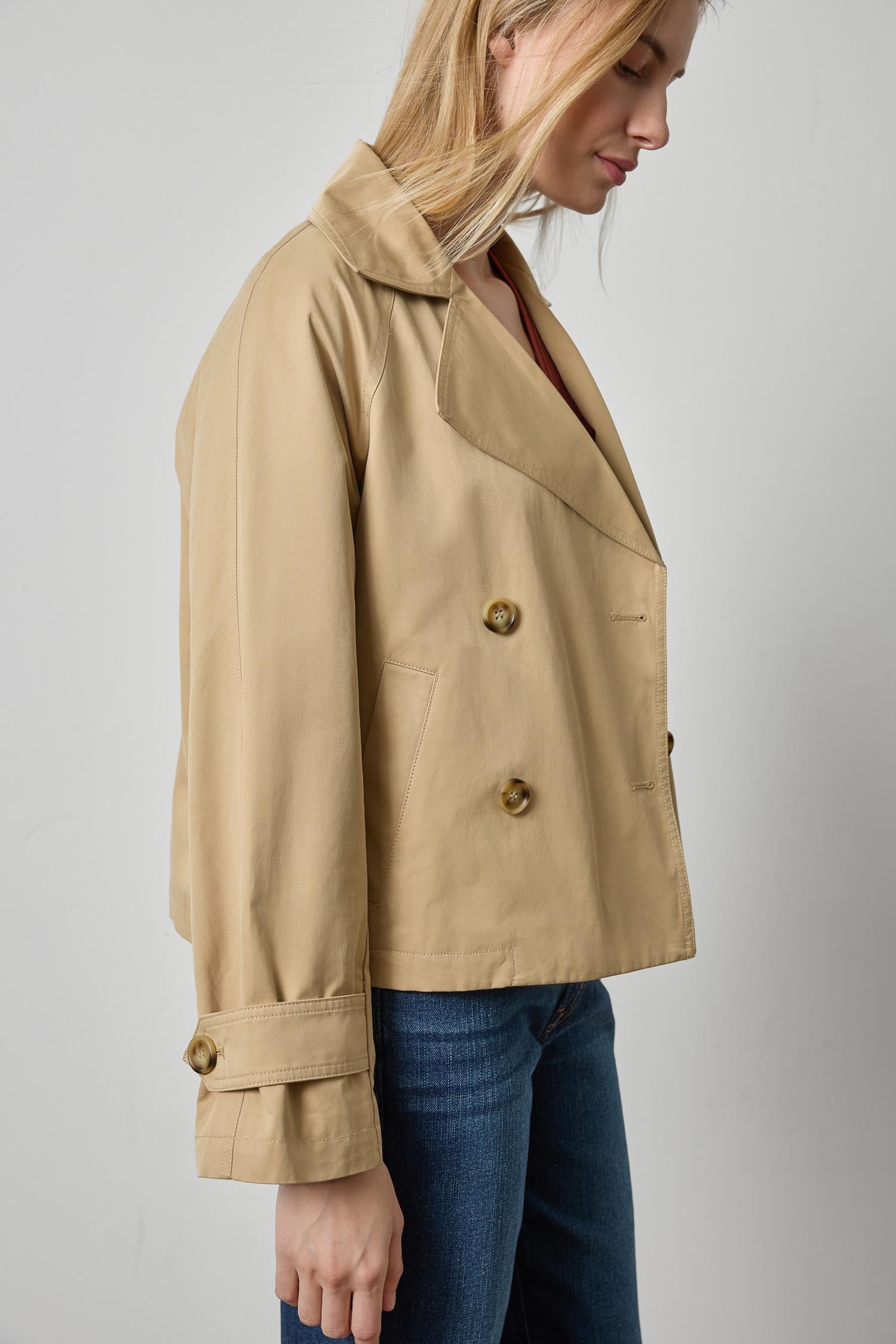 SHORT TRENCH