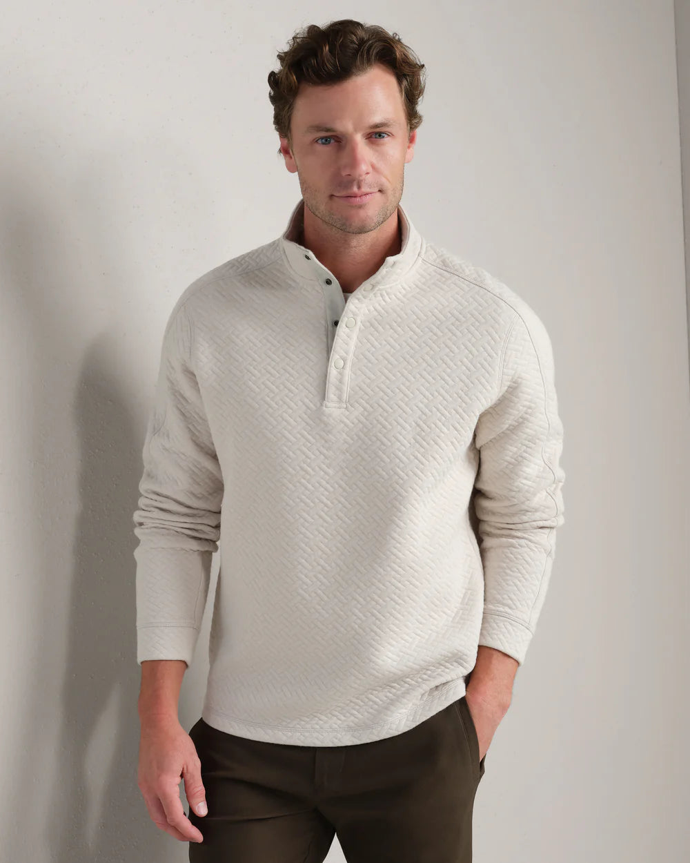 WEEKENDER PULLOVER