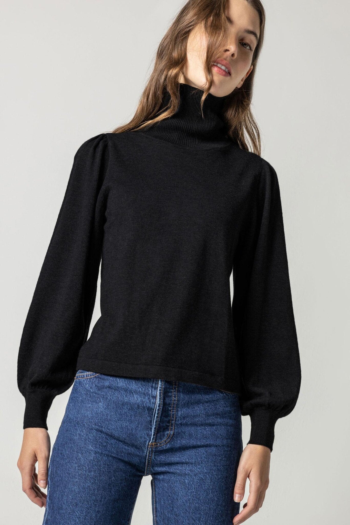 PUFF SLEEVE TURTLENECK SWEATER