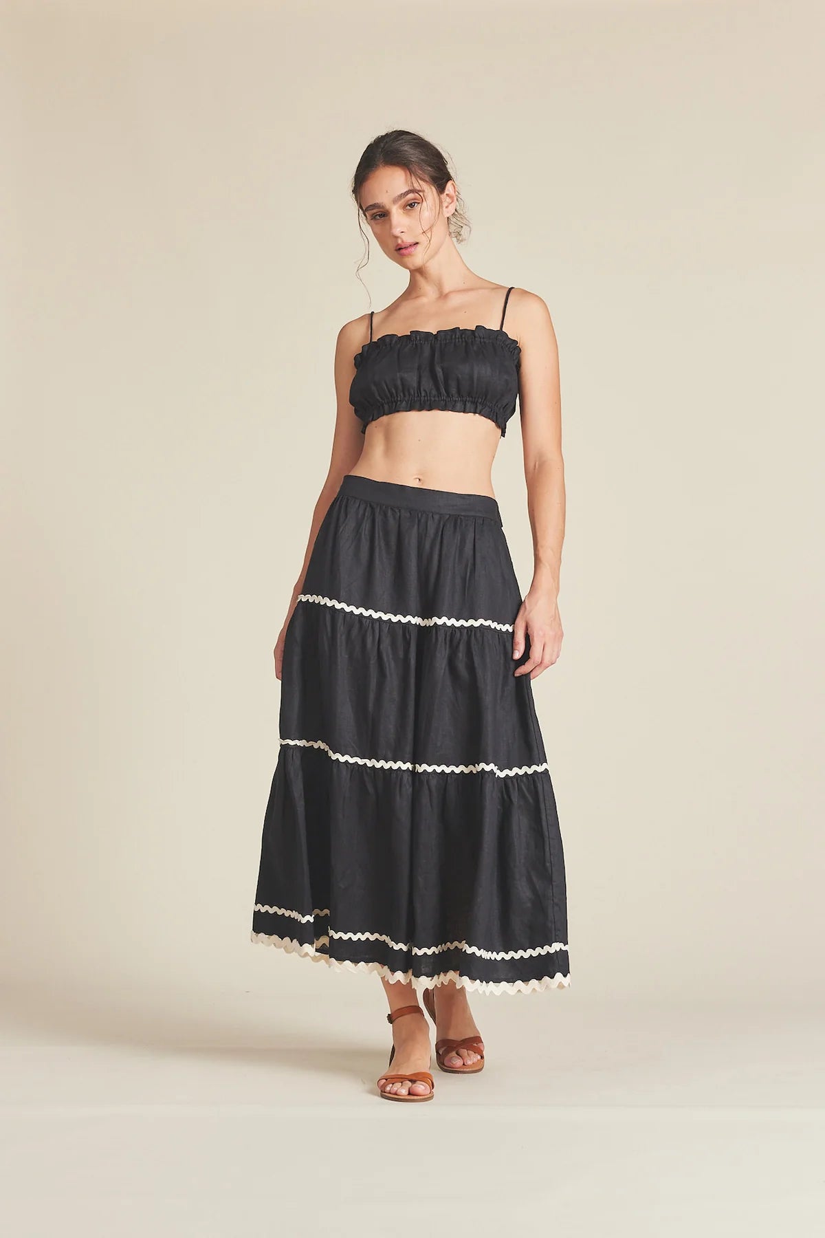 MAKENA C SKIRT - BLACK